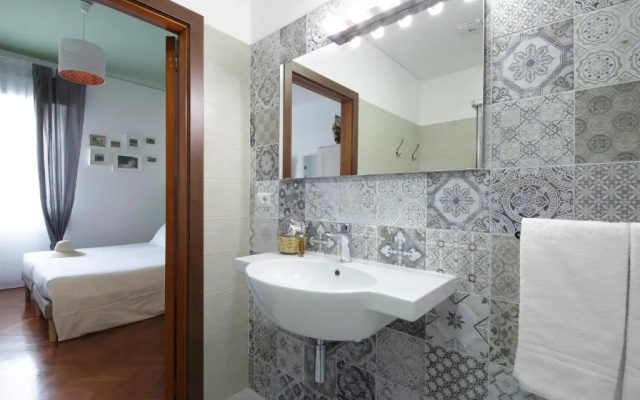 Laurus Sicilian Holiday