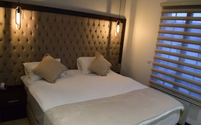 Paris Luxury Guest House - CDG Aeroport