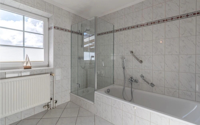 Nice Apartment in Emmelsbüll-horsbüll With Wifi and 1 Bedrooms
