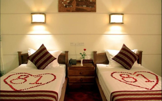 81 Hotel Inlay
