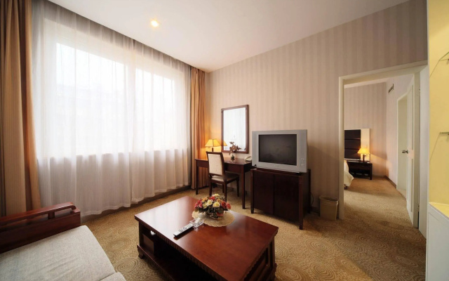 Carry Centre Hotel