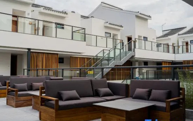 Shanghai Huafang Tongxiang Tour Boutique Hotel