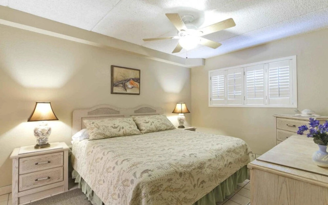 Villa Del Sol Condominium 205