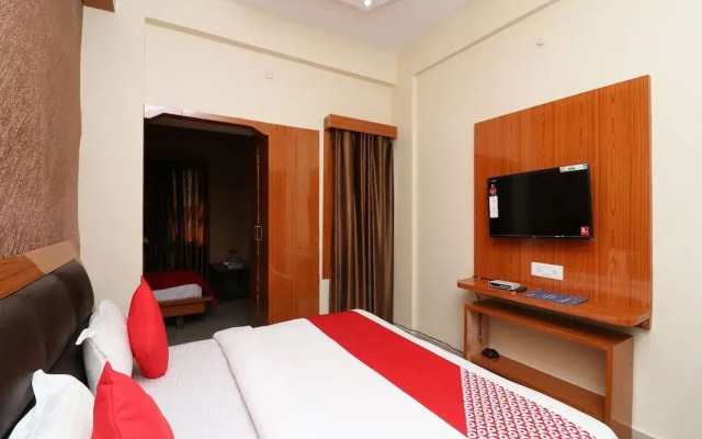 Hotel Neena Palace by OYO Rooms