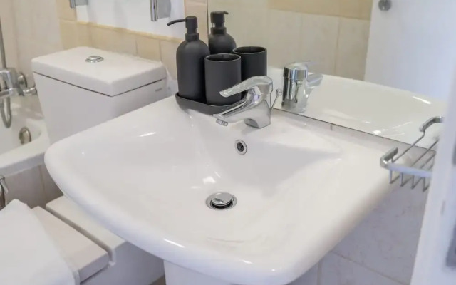 Tranquil 3BR Villa in Springs Community - Sleeps 7