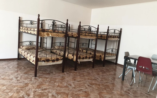 Baaz Hostel
