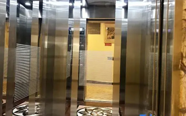 Menghai Xiongjun Hotel