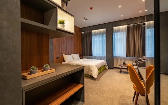 Hotel Element