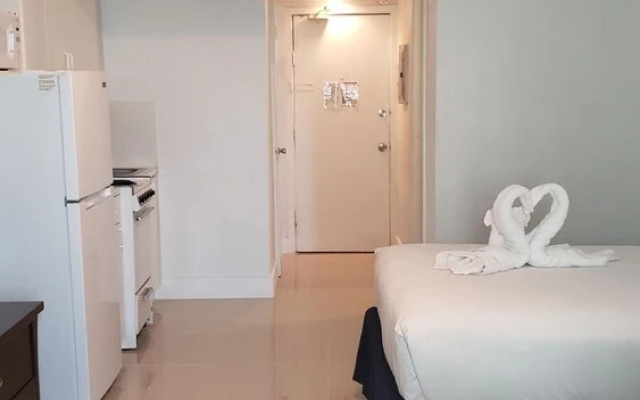 Ocean View Miami Beach Apartment