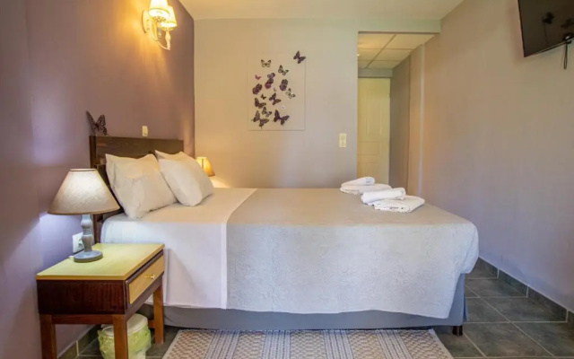 Tellis Holiday Rooms