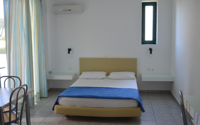 Triantafyllas Apartments