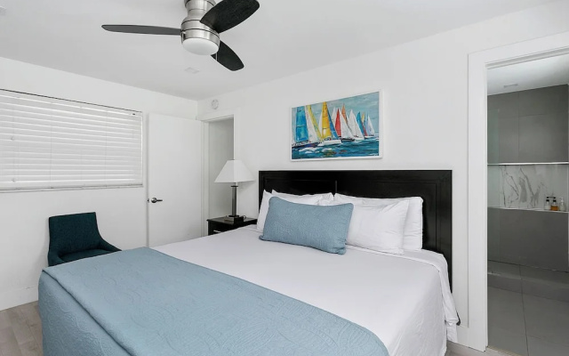 ULTRA Spacious apt Steps From the Beach