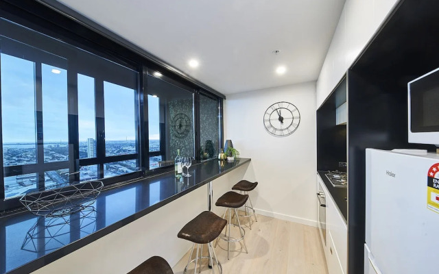 Mega Style Apartments The International