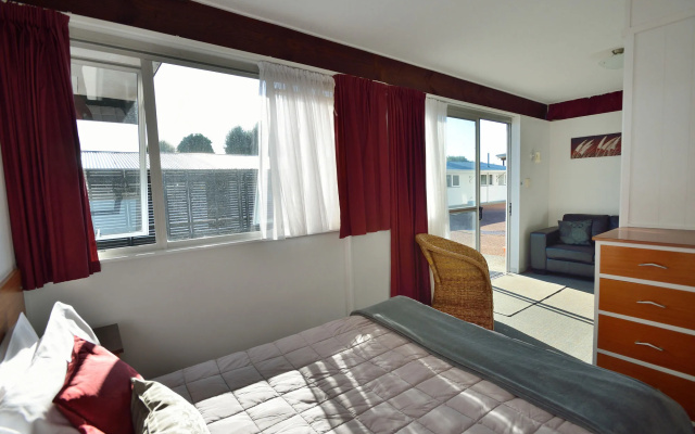 Waikanae Beach Motel