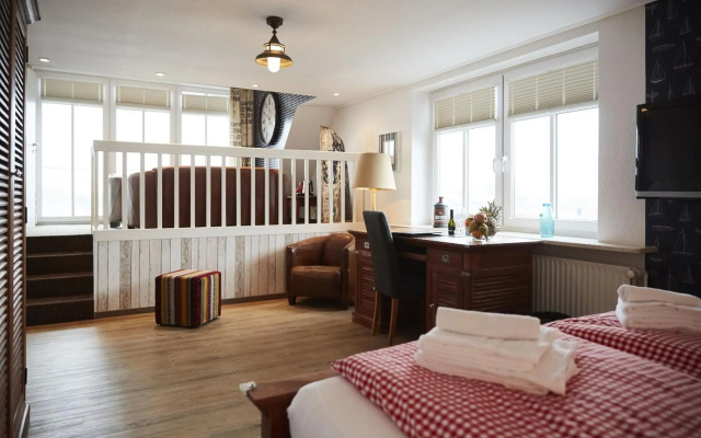 Bernstein-Hotel Bootshaus