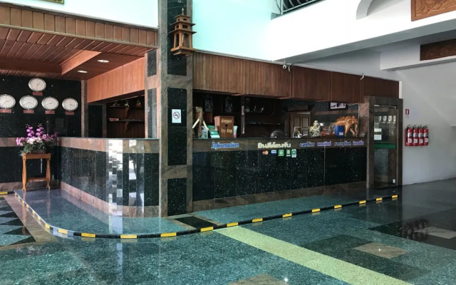 Lopburi Residence 2 And Resort
