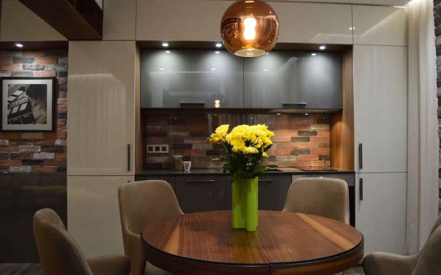 FM Luxury 1-BDR Apartment - Brick'n'wood
