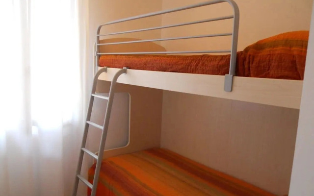 Bright Flat Next to the Beach-beahost