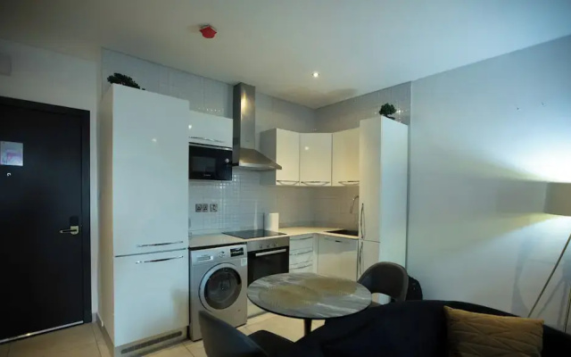 Signature Luxury Suites by Cozy