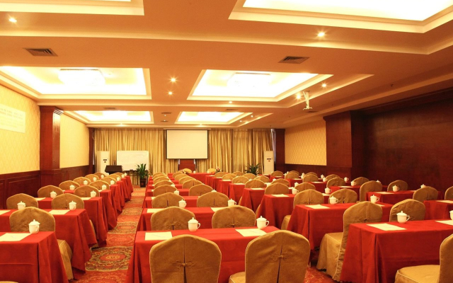 Vienna International Hotel（Guangxi Guilin Yangsuo West Street and Ten-mile Gallery）