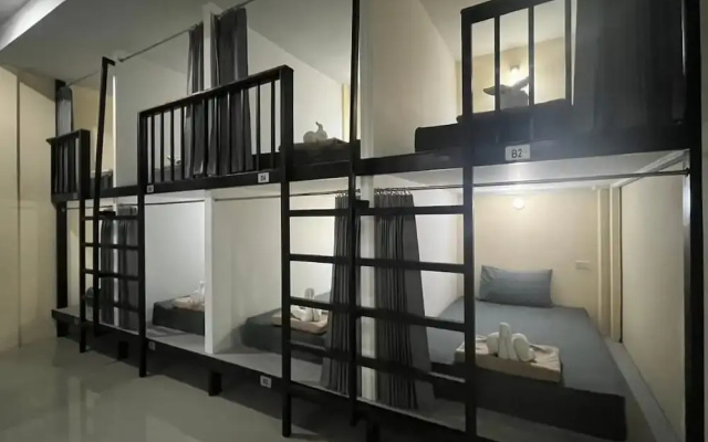 3 Tigers Resort & Hostel