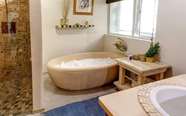 Strand Guesthouse - Hostel