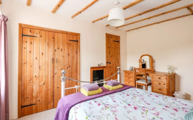 Holly Cottage