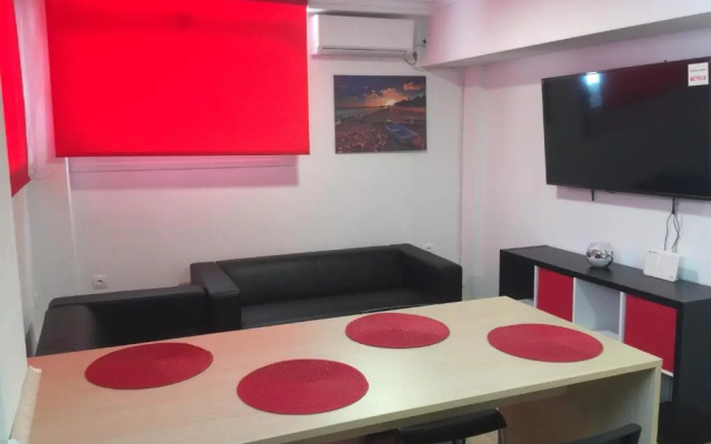 Loutraki Hostel