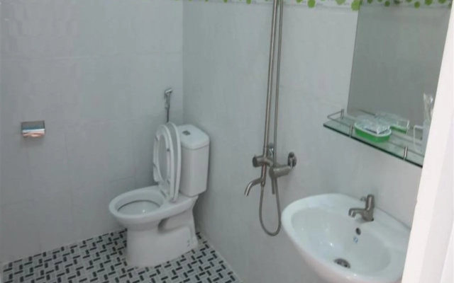 Huong Tuyet Motel