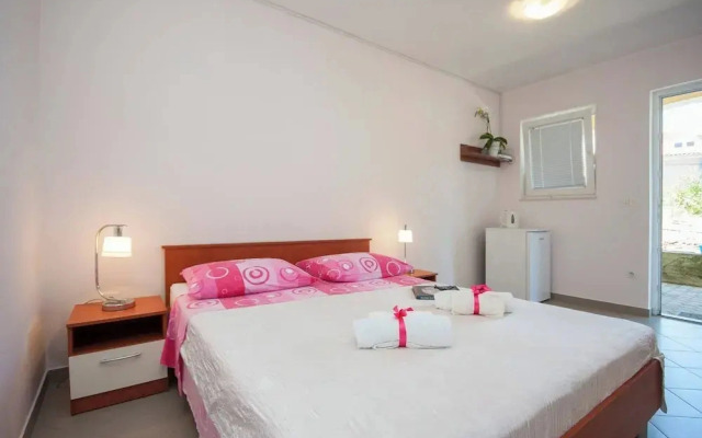 Apartment in Dalmatia With Garden View