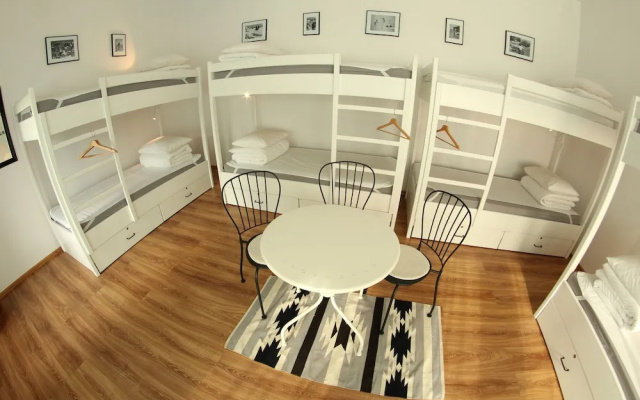 Sisters Lodge Hostel