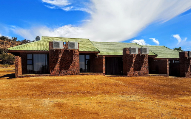 Sangiro Game Lodge