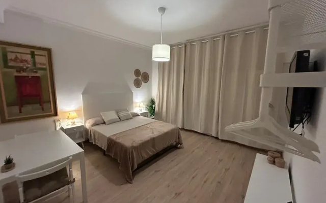 Rooms Rey junto a Plaza España