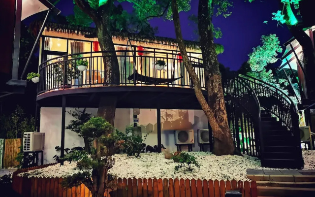 Hantang Xinge Touring Car House