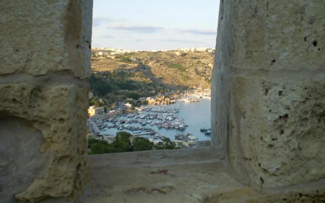 Fort Chambray Apartment