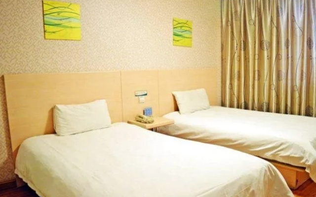 Eaka Hotel 365
