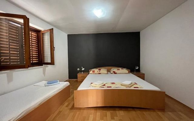 Apartments Leut