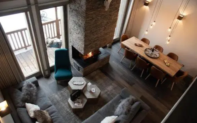 Yellowstone Lodge