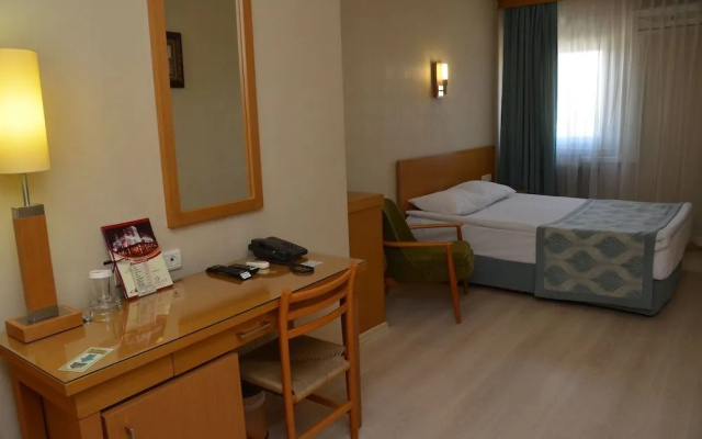 Gimat Otel