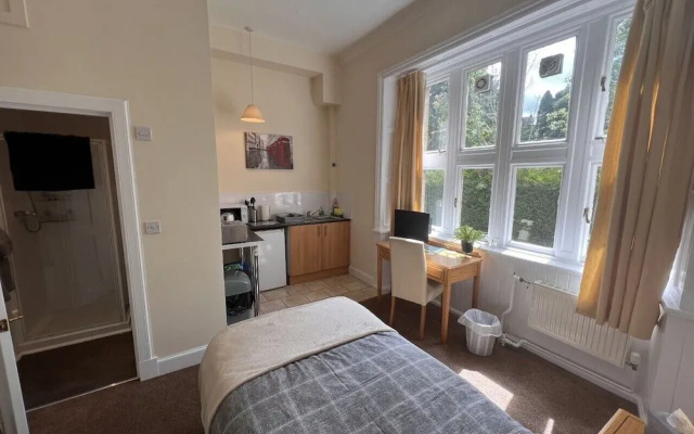 Rossal House Apartments