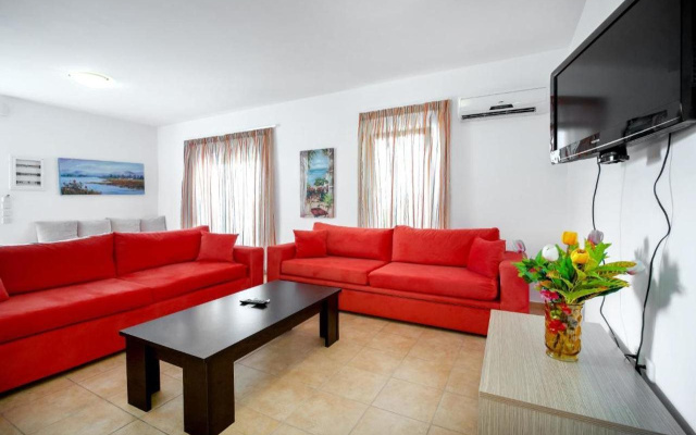 Gennadi Gardens Apartments