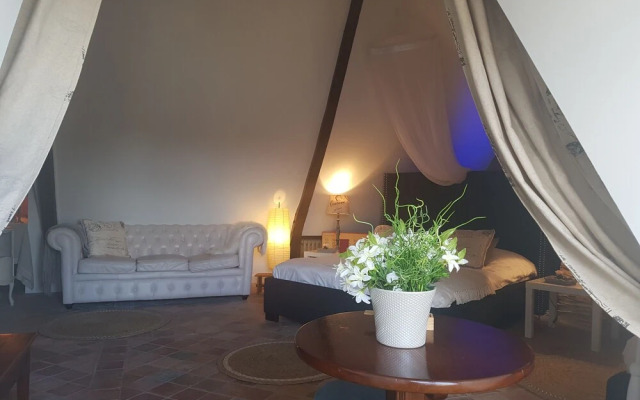 Le CDV - Bar Lounge & Chambres Insolites