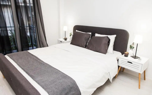 Modern, Glamorous Apt in Athens DT (2beds/2baths)