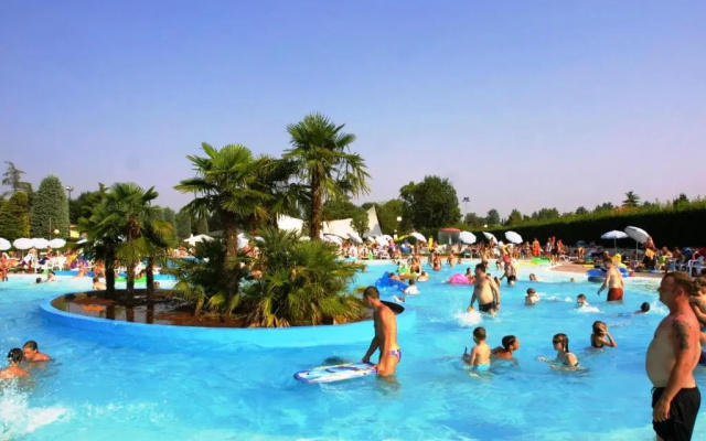 Campeggio Bella Italia Mobile Homes by Happy Camp