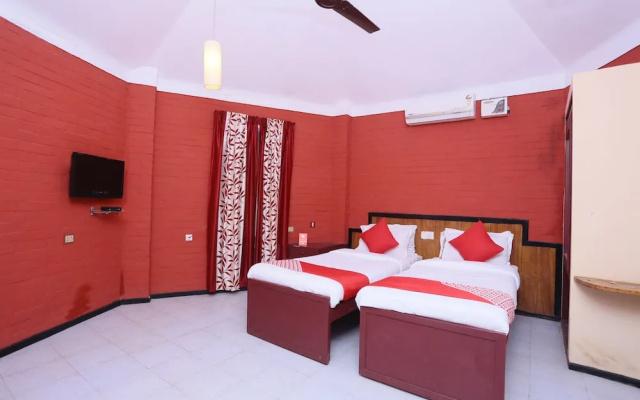 OYO 23594 T S Holiday Home Resort