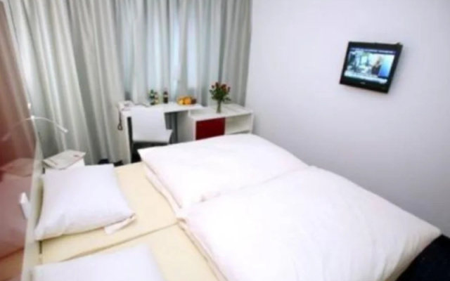 Hotel Admiral Frankfurt City Centre