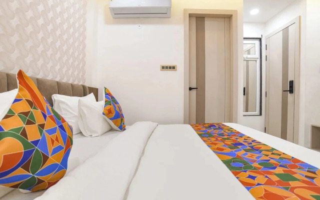Fabhotel Raj Villa I
