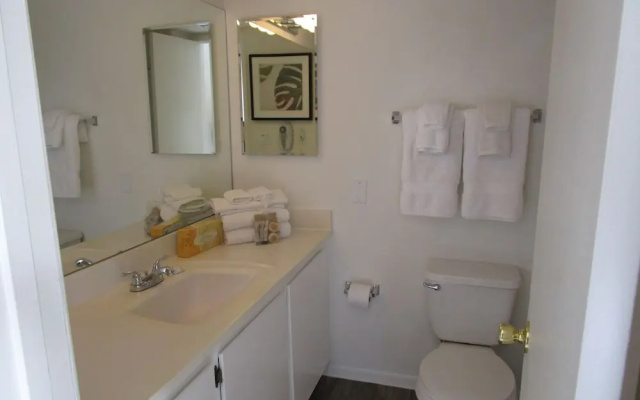 Park Suites at 239 - One Bedroom Apartment