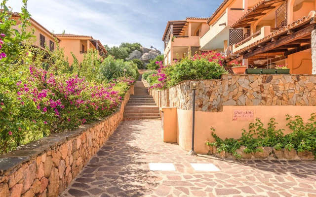 Stunning apartment in Golfo Aranci w/ 1 Bedrooms