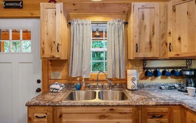The Homestead 2 Bedroom Cabin